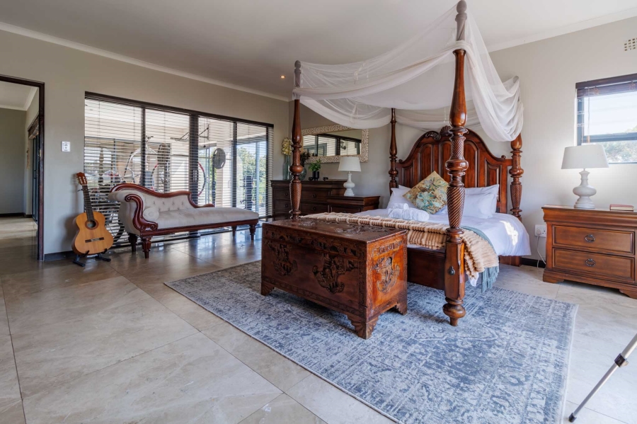 4 Bedroom Property for Sale in Flamingo Vlei Western Cape